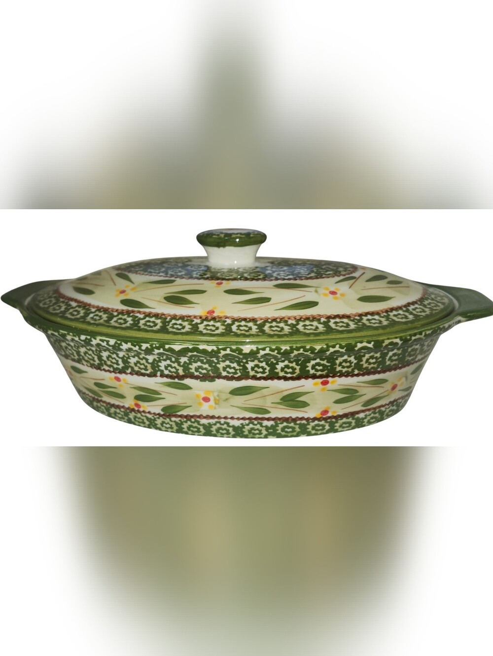Old World Green by Temp-Tations 3.5 Quart Oval Covered Casserole